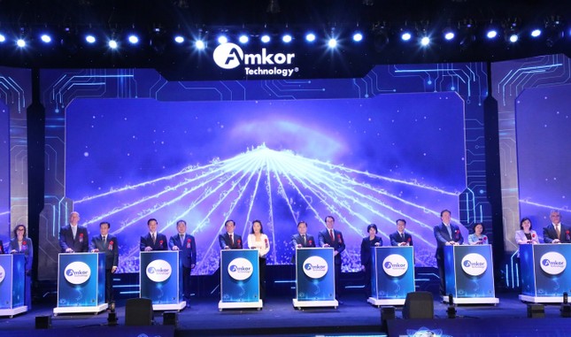 Amkor's Largest Global Semiconductor Factory Opens in Yen Phong 2C Industrial Park developed by Viglacera